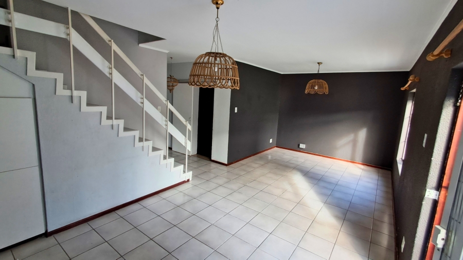To Let 3 Bedroom Property for Rent in Fairfield Estate Western Cape